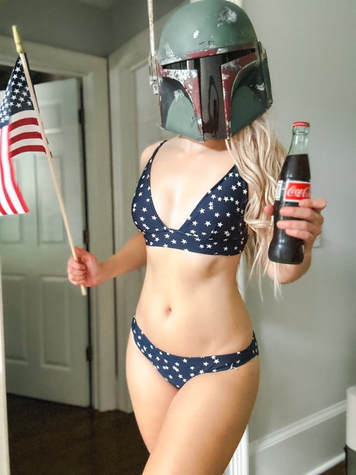 🌭💥🇺🇸 https://t.co/XcCCjTHdwn<a href="/tag/leia"class="tags"><span>#leia</span></a><a href="/tag/slaveleia"class="tags"><span>#slaveleia</span></a><a href="/tag/starwarscosplay"class="tags"><span>#starwarscosplay</span></a><a href="/tag/leiacospla"class="tags"><span>#leiacospla</span></a>