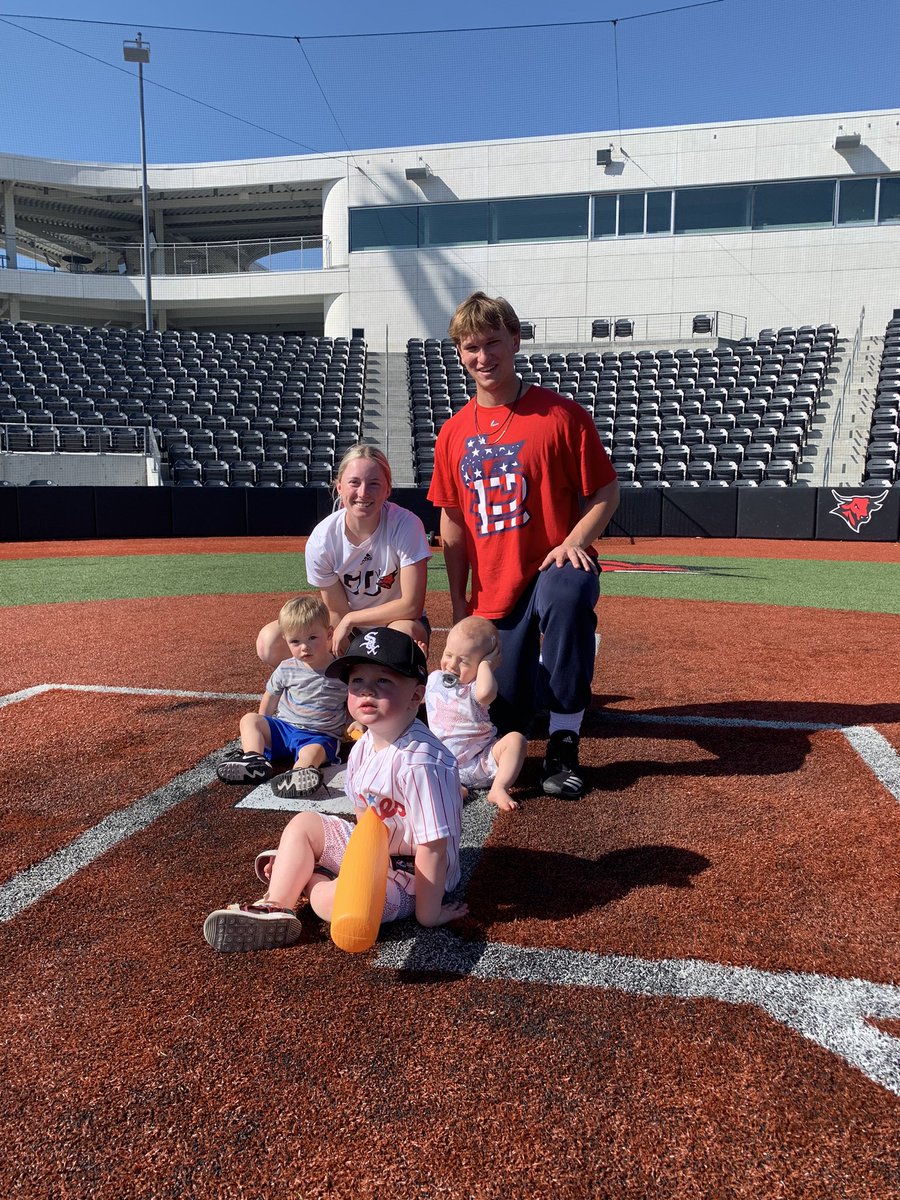 EPorter35's tweet photo. The boys got to see some early morning fireworks provided by @mikeboeve05 
Happy 4th from @OmahaBSB! https://t.co/djtn9rhrJX