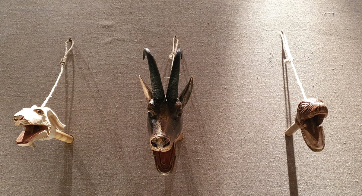 Wie gelingt es Geschichte, Gegenwart und Zukunft zu verknüpfen und den klassischen Museumsraum auch als sozialen Raum zu leben? Wie kann der jeweilige historische Kontext besser sichtbar gemacht werden und wie kann ein ‚Neues Heimatmuseum‘

museumsverband.it/de/heimatmusee…