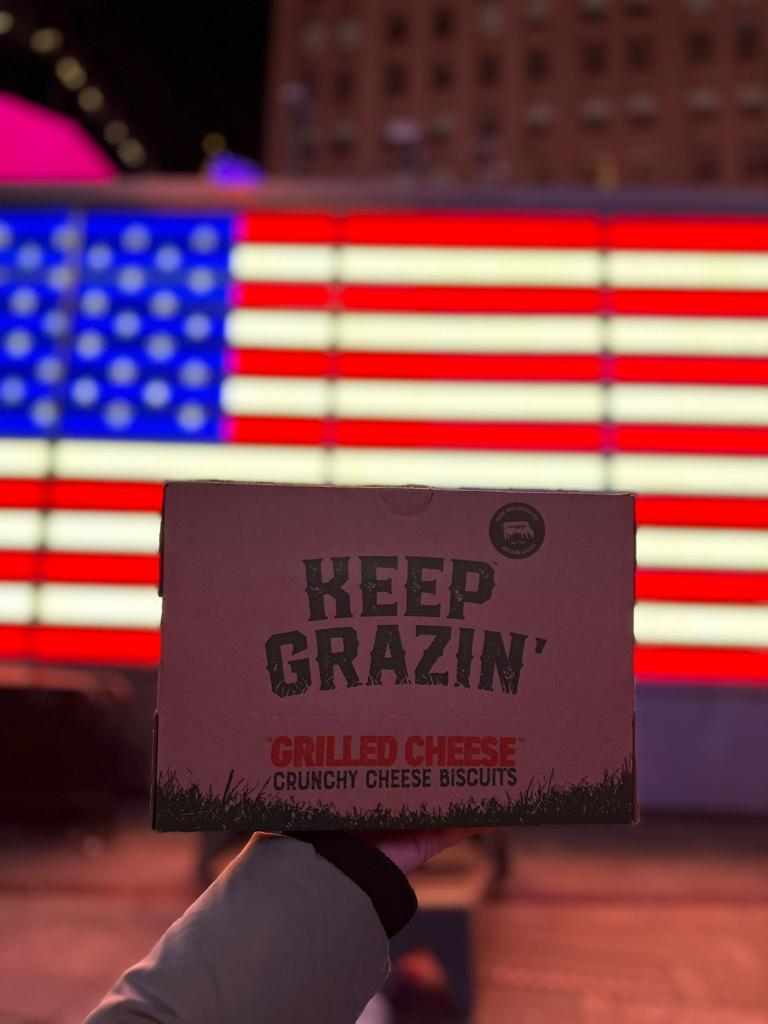 Happy 4th of July! 🇺🇸 Take a moment to reflect on the values that make this nation great, and celebrate this special day with friends and family with up to 50% discount at Walmart Marketplace. Enjoy! 🎇 
shorturl.at/cemQ9 

#HappyIndependenceDay #4thOfJulySales #Walmart