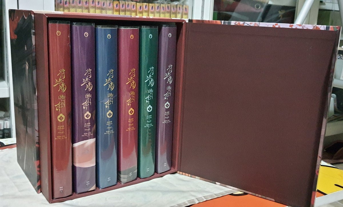 book2you2's tweet photo. พร้อมส่ง
📚box set เชิญร่ำสุรา 6 เล่มจบ
-มือสองอ่านรอบเดียวค่ะ สภาพดีมาก -เคลมปกเล่ม 1-2 แล้ว
-รอบจองของแถมครบ
(ตัว Box มีตำหนิที่มุม 1 จุดมาจากสนพ ขอคนรับได้)
💸2000 บาท ส่งฟรีค่ะ!!
#เชิญร่ำสุรา #นิยายวายมือสองสภาพดี https://t.co/7JmxoiFXzU