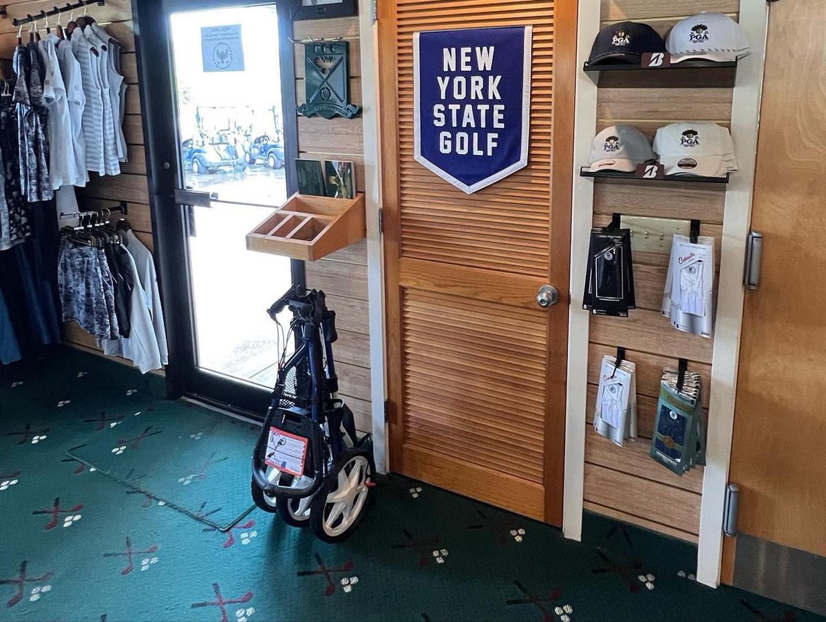 NYSGA1923's tweet photo. 🎆 4th of July Giveaway 🎆

The NYSGA was founded a century ago in 1923, and we are currently celebrating our centennial season conducting amateur golf championships in New York State!

In celebration of 100 years of amateur golf in the Empire State, we created some limited edition vintage wool pennants and banners made by Buffalo’s own @OxfordPennant 🔥

We are giving away 2 #PlayNYSGA packages which include: 1 Centennial pennant, and 1 other NYS golf banner or pennant (winner’s choice).

How to Enter: 
1. Follow @NYSGA1923
2. Retweet & like this post 
3. Tag two golf buddies in comments  

*Giveaway ends on Thursday 7/6 at 5pm*