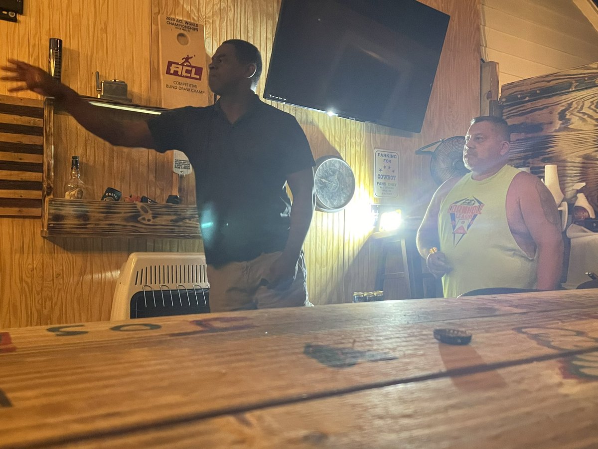 desmonrjackson's tweet photo. Cigar/Darts with Mi Don Familia… https://t.co/MaM8vKokPn