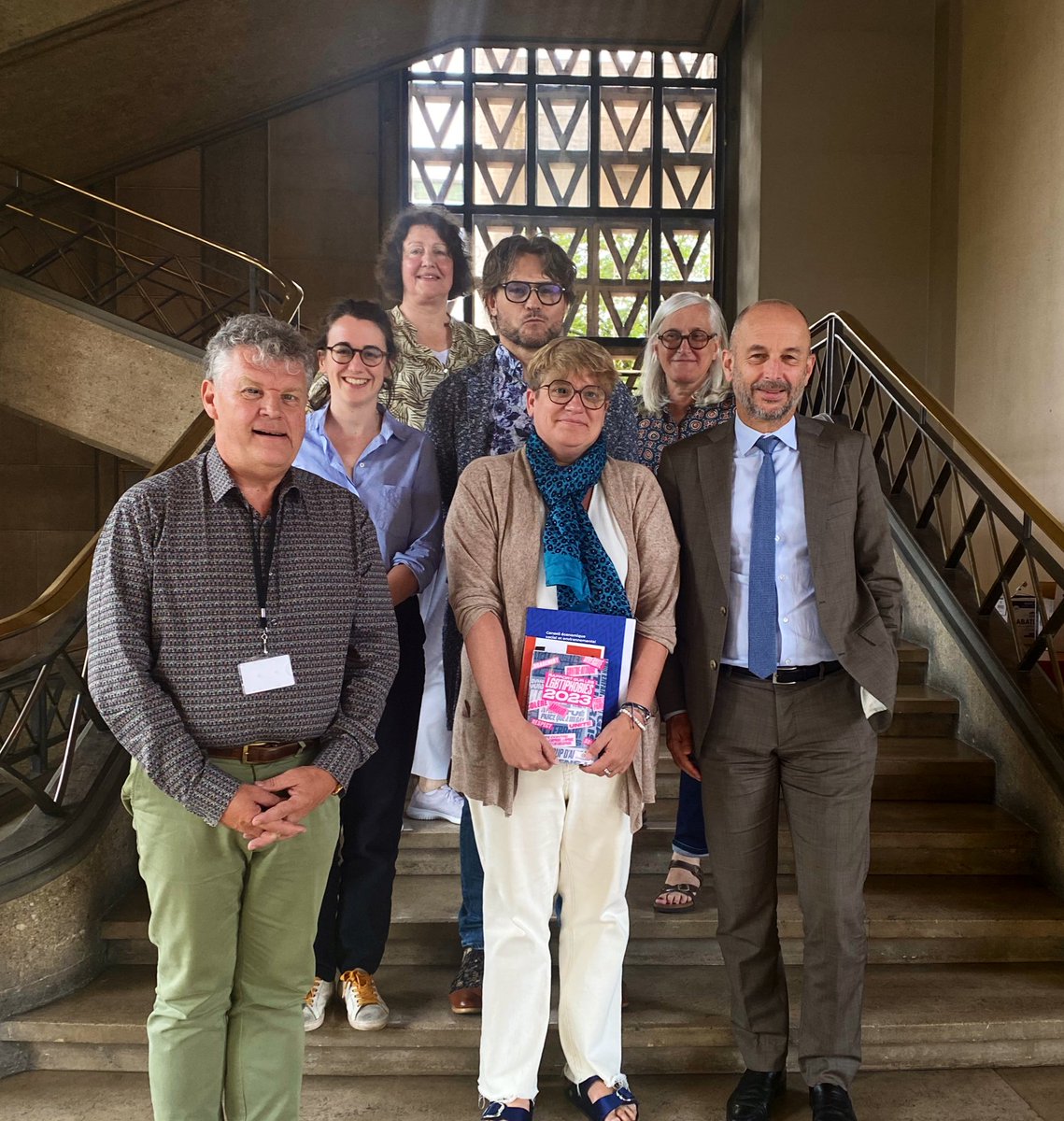 La défense des droits #LGBT+ est un combat qui doit continuer d’être mené avec détermination dans toutes les sphères de la société.

Pour en discuter, je m’entretenais avec <a href="/domboren/">dominique boren</a> de l’<a href="/apgl1/">APGL</a>, <a href="/VeronikCerasoli/">Véronique Cerasoli</a> et <a href="/BocquierFranck/">Franck BOCQUIER Sophrologue</a> de <a href="/SOShomophobie/">SOS homophobie</a> et l’<a href="/Ardhis_LGBT/">Ardhis 🏳️‍🌈🏳️‍⚧️</a>. 

<a href="/lecese/">CESE</a>