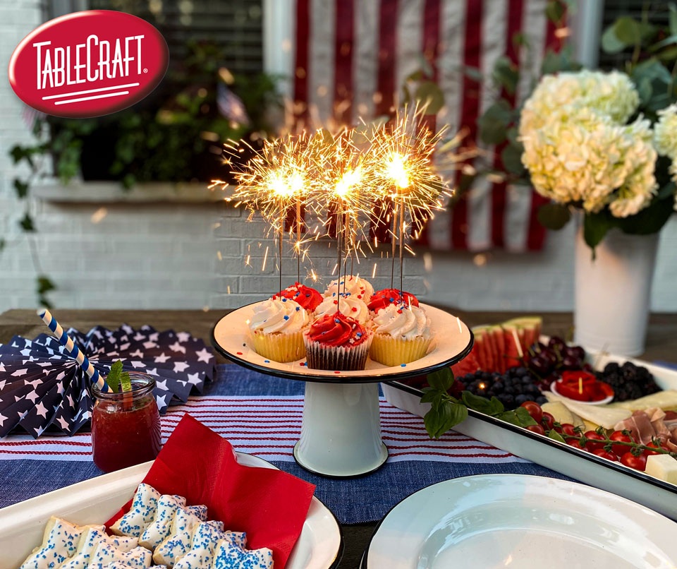 tablecraft_fs's tweet image. We salute the brave, honor the free, and thank the heroes this 4th of July! 🇺🇸  🇺🇸  Happy Independence Day from all of us at #TeamTableCraft

** The US offices will be closed on July 4th to celebrate 🎆

#EnamelwareCollection #FourthofJulyPicnic