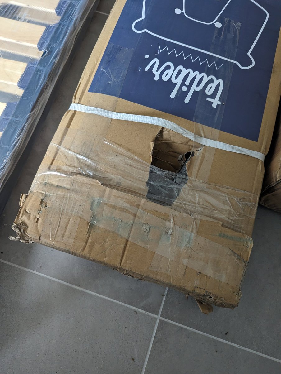 Delta1811 tweet media