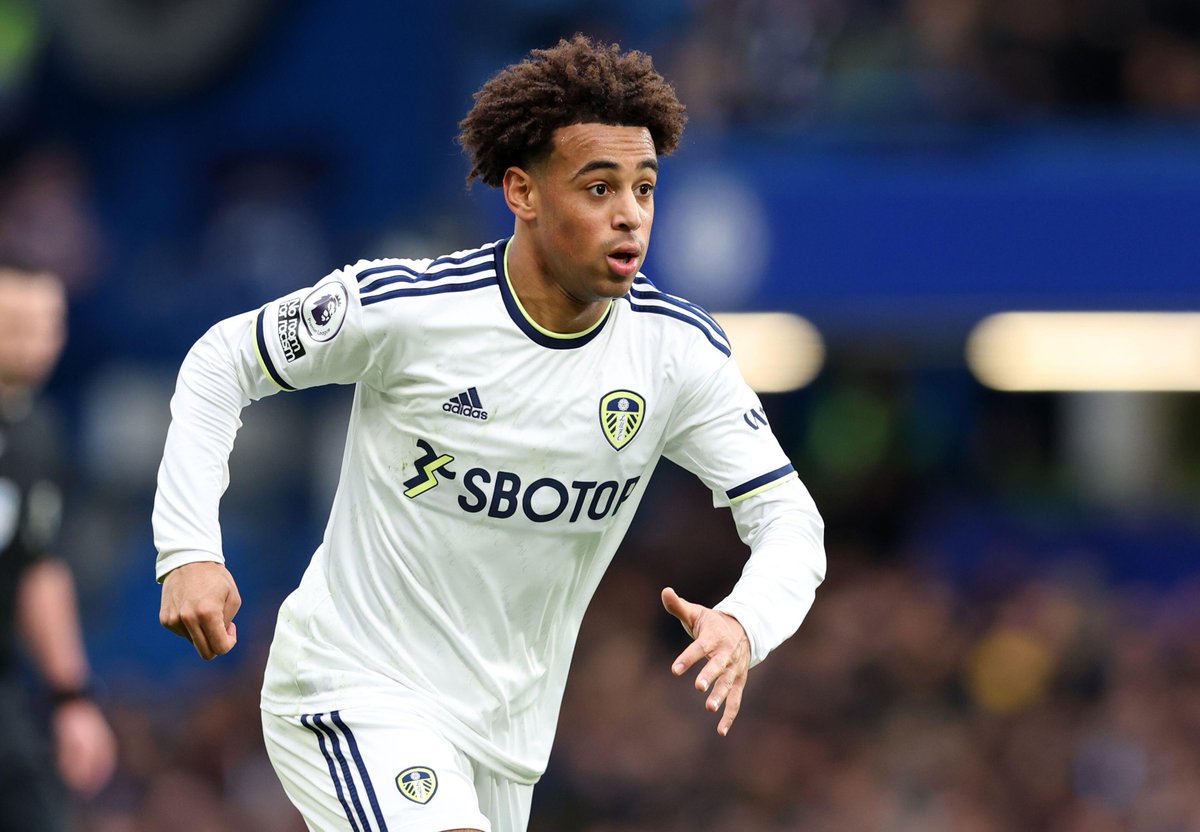 FootyAccums's tweet photo. West Ham hold an interest in three players from Leeds United:

- Jack Harrison
- Robin Koch
- Tyler Adams 

[@ExWHUEmployee] https://t.co/EPHAdmiDfx