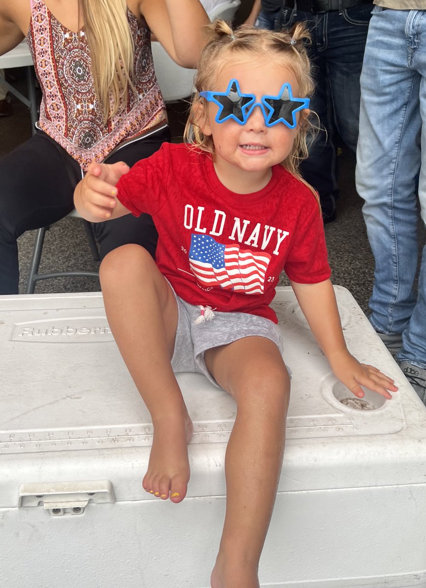kt_dowson's tweet photo. Happy 4th from our firecrackers! ❤️ @DowsonAdam https://t.co/wLJpuWObWW