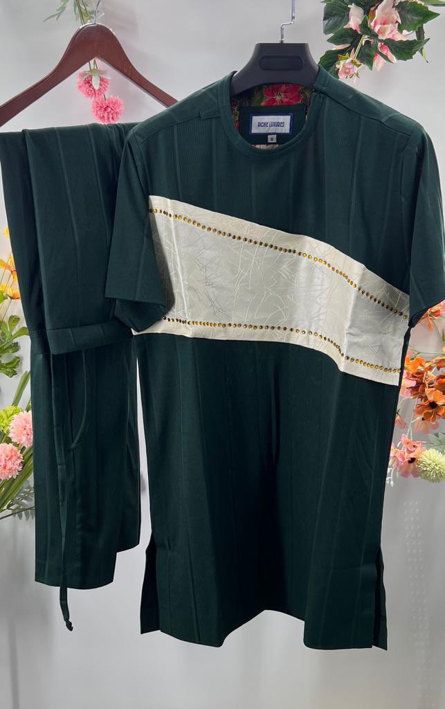 JhayBobby's tweet photo. Contact me 0502264545
PERFECTMAN/RICHIE LUXURY KAFTAN AVAILABLE IN STOCK
SIZES RANGE FROM
M
L
XL
$
XXL
PRICE:GH400
Sarkodie // Yvonne Nelson// Stonebwoy// Shatta Wale// #KONEKTALBUM #Trymechallenge https://t.co/my3B0xtUV0