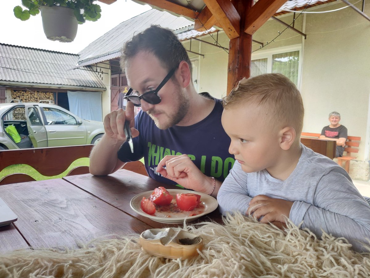 offheadharry's tweet photo. As the sole Englishman called "Harry" within 1000s of miles of camp @ymcabaiamare...

The kids have taken to calling out to me with "Harry Kane" and "Harry Potter". This is my life now 🤣...

@Multiconomy #Romania community https://t.co/z943QcjxHF