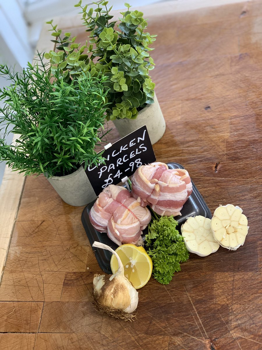 HCrossVButchers's tweet photo. Stuffed chicken thigh with herb 🌿 sausage meat wrapped in streaky smoked bacon 🥓 freshly prepared &amp;  available today in our shop @£2.49  🏬 🥩 🐓 #meattopleaseyou https://t.co/2P2NmjZLwe