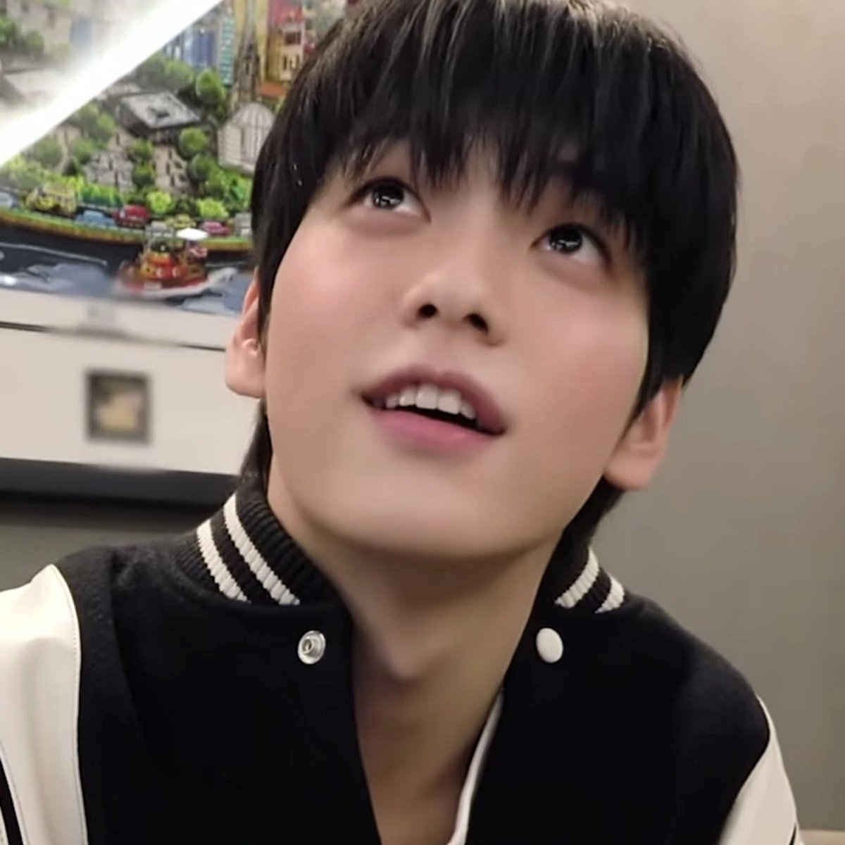 archivesoobin's tweet photo. soobin's pretty doe eyes ☆ ๋࣭ ⊹˚⭑ https://t.co/vUr229fs1r