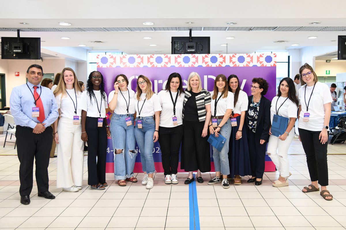 UNI_FIRENZE's tweet image. 💼Oltre 600 studenti, neolaureati, dottorandi e dottori di ricerca al #CareerDayUnifi23 in corso oggi e domani al Campus Morgagni
92 le aziende partecipanti per un totale di 479 posizioni aperte
👉bit.ly/3O0L6cf
#studentiUnifi