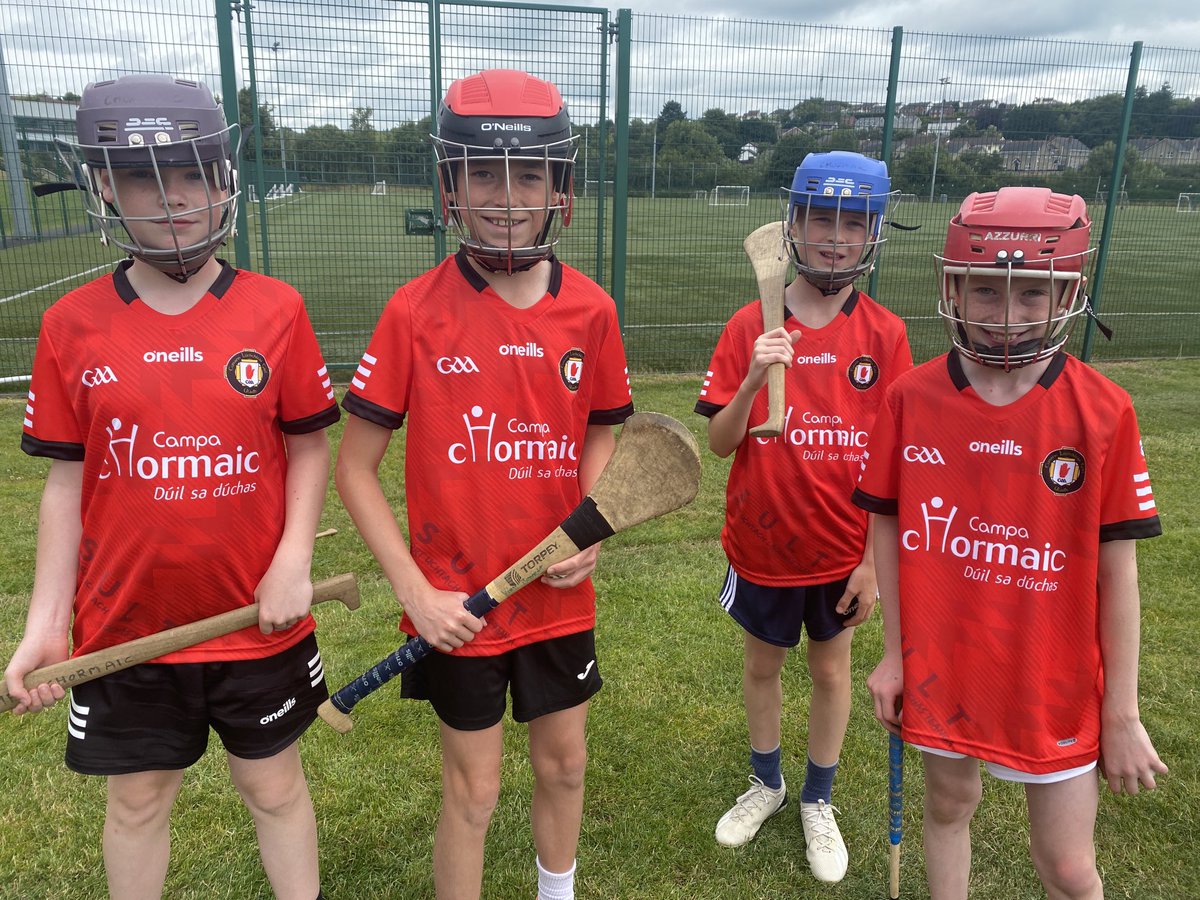 Iomáint ag Campa Chormaic ⁦<a href="/st_colmans/">St.Colman's College, Newry</a>⁩ inniu. Iarracht mhór Mhaith déanta ag gach duine. Maith sibh