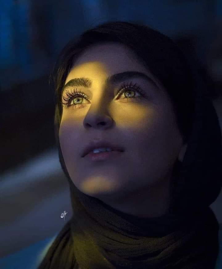 declavw's tweet photo. يـارب🤲اللهم لا تجعلني أطرقُ بابًا ليس لي ، 
ولا تجعلني أحاول فتح قُفلاً لا أملك لهُ مُفتاح ، 
ولا تسمح لحُبًا ناقصًا أن يدخُل قلبي ، 
ولا تُعلّق روحي بما ليس لها ، 
وأرضني بأجمل مما أتمنى وأُريد ، 
وارزقني بأمانٍ وسلامٍ من عندك ليس لهُ حد ، 
ولا تجعلني بحاجة أحدٍ سواك يارحمٰن 🤲 https://t.co/Lf5HKizzSM