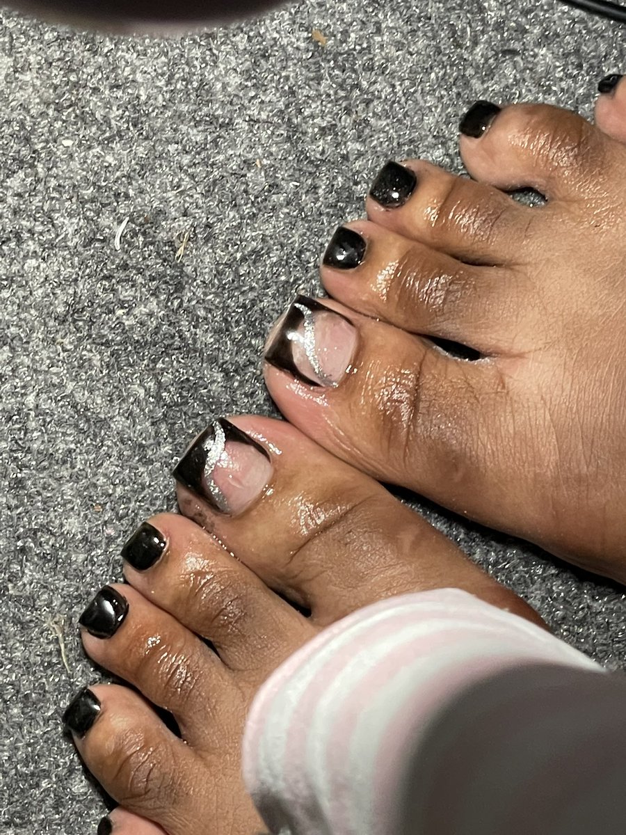 Acrylic toes 💅🏾