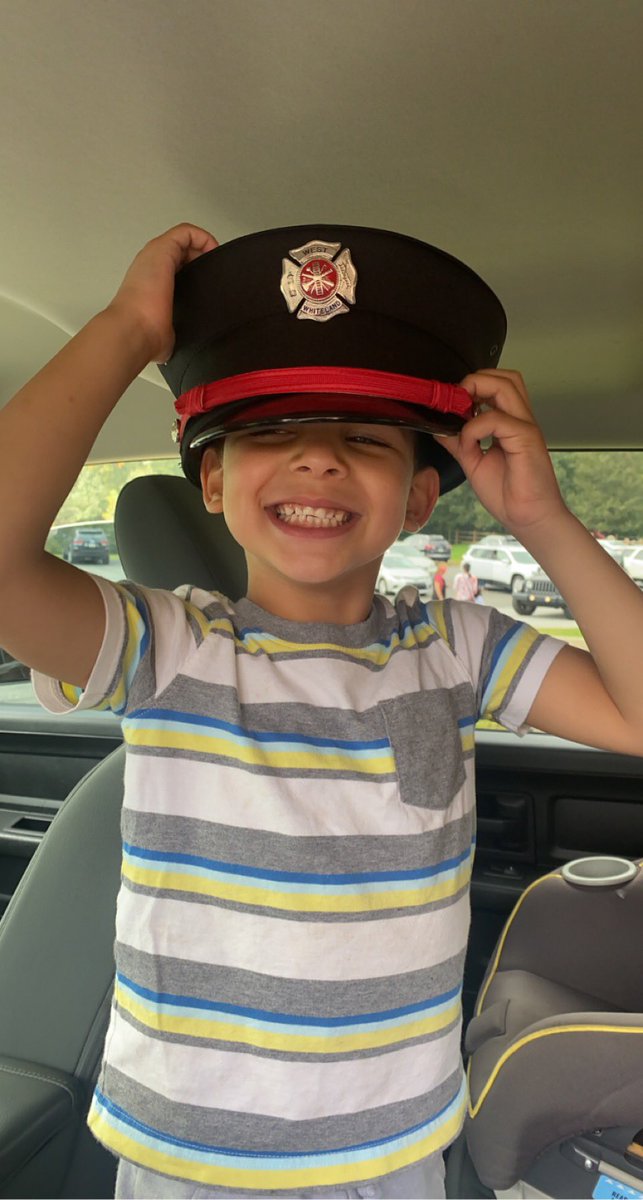Happy 6th Birthday Buddy . I hope you have a great day!!!🎇🎆🎉🥳🎁🎂