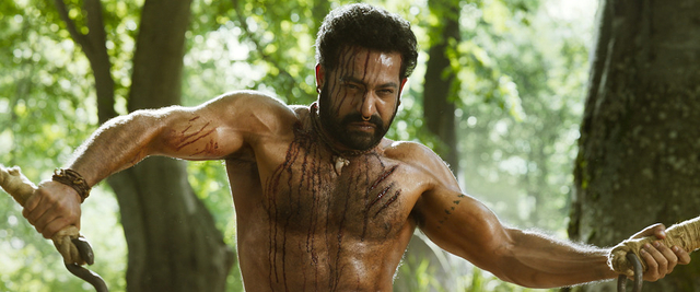 ビームは、エントリーシーンこそ、ほぼ裸だけど、普段はもうちょい服着てるんだろうね。怪我するよ。あのかっこうじゃあ。 https://t.co/pyTtFXlTKj