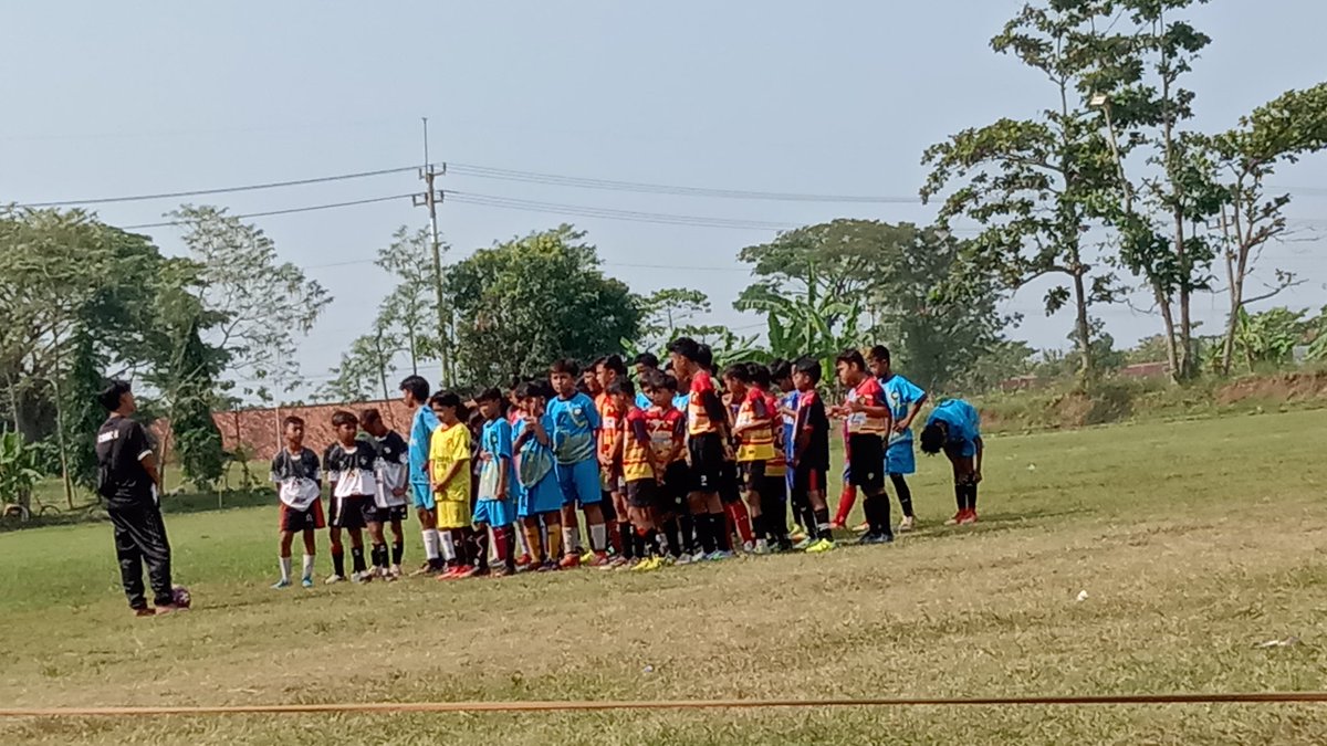 Alanrah98081457's tweet image. Terimakasih para SSB Semuanya ⚽👍🙂🤝
Trofeo Cup 2023
#PSBK
#KEDONGDONGFC
@SahabatCirebon