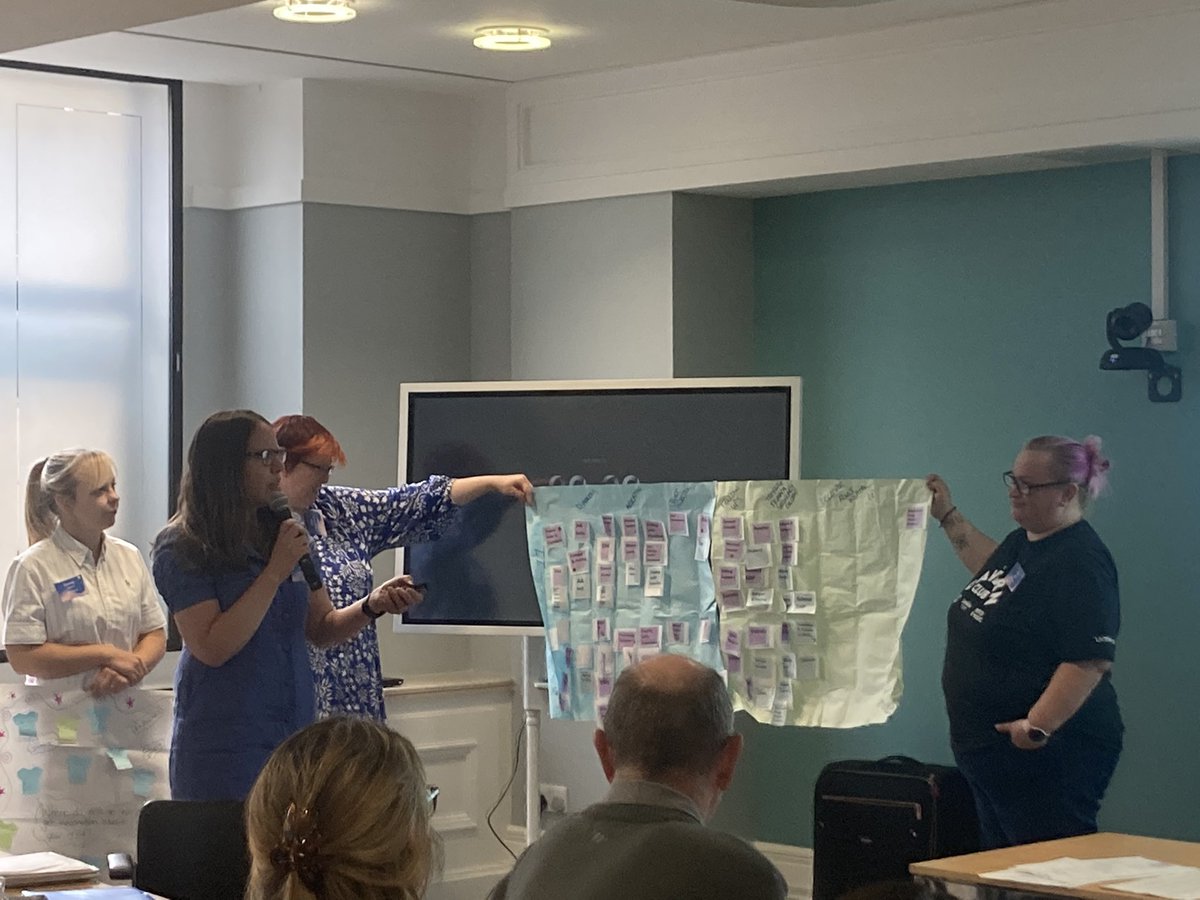 Hello from London 👋🏻🇬🇧

We’re off to a flying start for the #JIALearn learning event! It’s amazing to see all of the teams together in one room - finally! 

Some of the teams giving us an update on their progress … 

@RheumatologyUK #JIA #ThinkJIA #JIAMatters