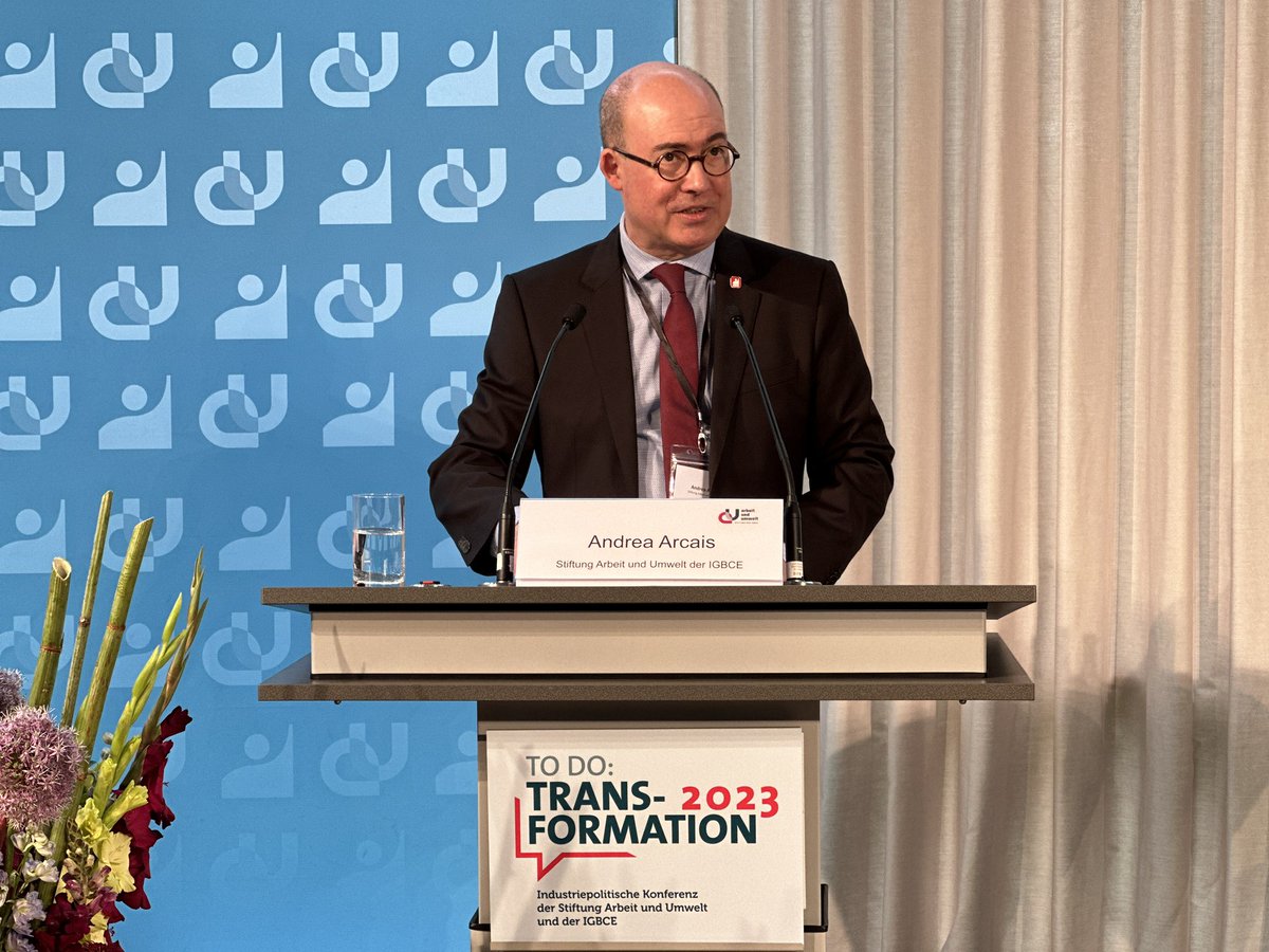 arbeitundumwelt's tweet photo. .@andreaarcais eröffnet unsere industriepolitische Konferenz #ToDoTransformation: „Uns geht es um die Frage der Umsetzung der #Transformation. Jedoch geht es nicht immer um den schnellsten Pfad. Vielmehr braucht Transformation #Demokratie und #Mitbestimmung!“ https://t.co/hKieP24Puw