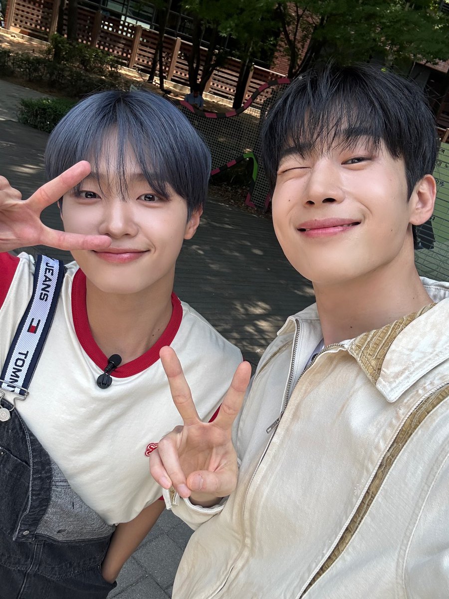 [📸]
2023.07.04
#네모의꿈 2 Behind Photo💜

#한승우 #HANSEUNGWOO 
#MIRAE #미래소년 #손동표
#FRAME #Dive_Into