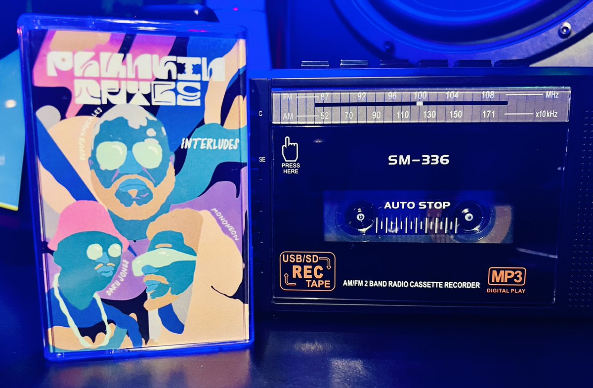 BumpyKnuckles's tweet photo. Iโm from the cassette era..so only a few would know the great feeling of hearing their NEW Music on a cassette in 2023. The experience is next level. ๐ฅ๐๐พ๐ฅ #PhunkinTrybe @darujones @MonoNeon @BumpyKnuckles #HipHop50 #PoPDuKe https://t.co/N1U7OBW18Q