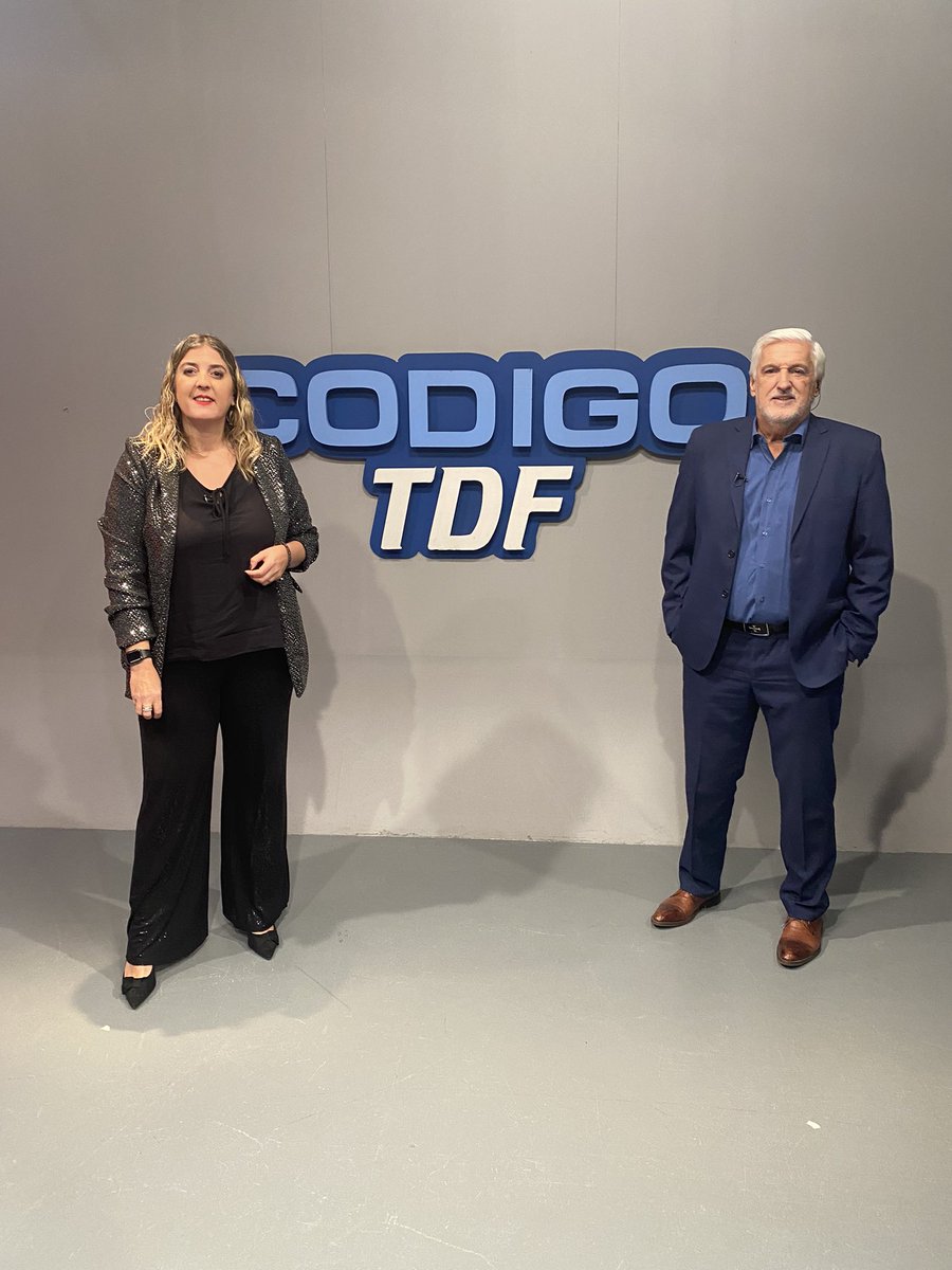 Hoy martes 21 hs Código TDF 
Invitada: Liliana Fadul, precandidata a Diputada Nacional por Somos Fueguinos, con <a href="/marcefpezzano/">Marcelo F.Pezzano</a> y <a href="/martinez_belen/">Belén Martinez</a> por <a href="/TVPFueguina/">TV Pública Fueguina</a>