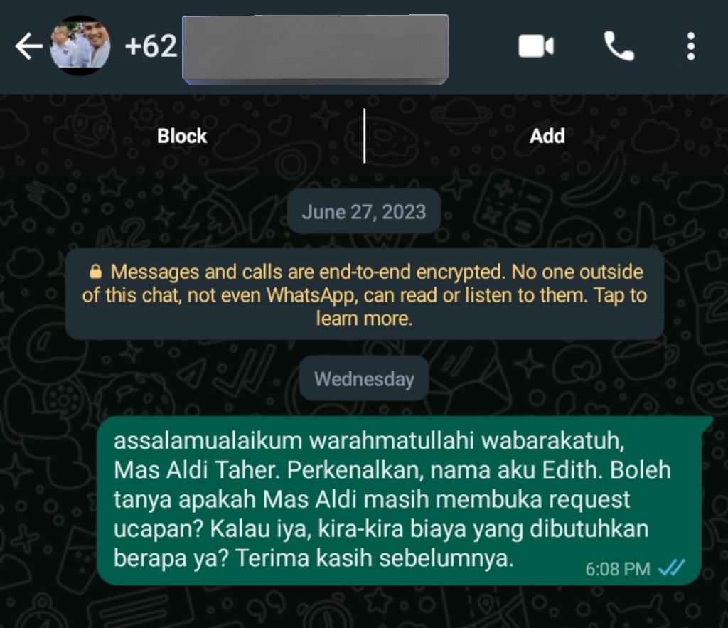 { fyi, tadinya aku mau order ucapan di Aldi Taher karena belakangan ini kalian kaya semangat banget kalau soal beliau. tapi nyatanya chatku cuma diread aja. sedih dikit. }