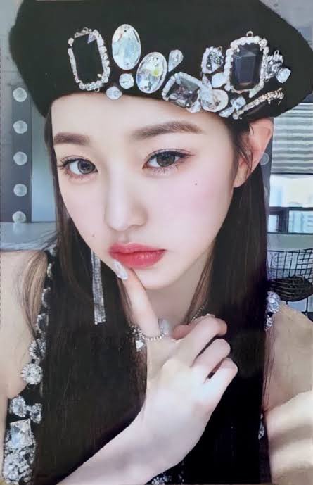 yaphetti's tweet photo. [ Wonyoung Withmuu Beret GA ] 

Terms ~
• Will end once 5 of the cards below are sold
• this will be a giveaway only no trading or selling
• No asking for condi if you didn’t win

Rules 
• mbf and retweet and like the post under
• will randomly Dm the winner ^^

. Wts lfb ph https://t.co/YSNLJ2PSus