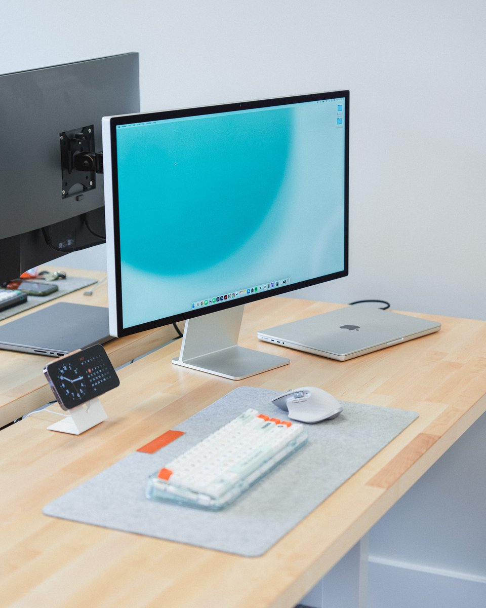 ByteReview's tweet image. A new setup for a new place...👀