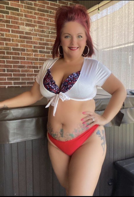 Have a Happy and safe 4th of July 🇺🇸💋 https://t.co/nPM4gd8BmU