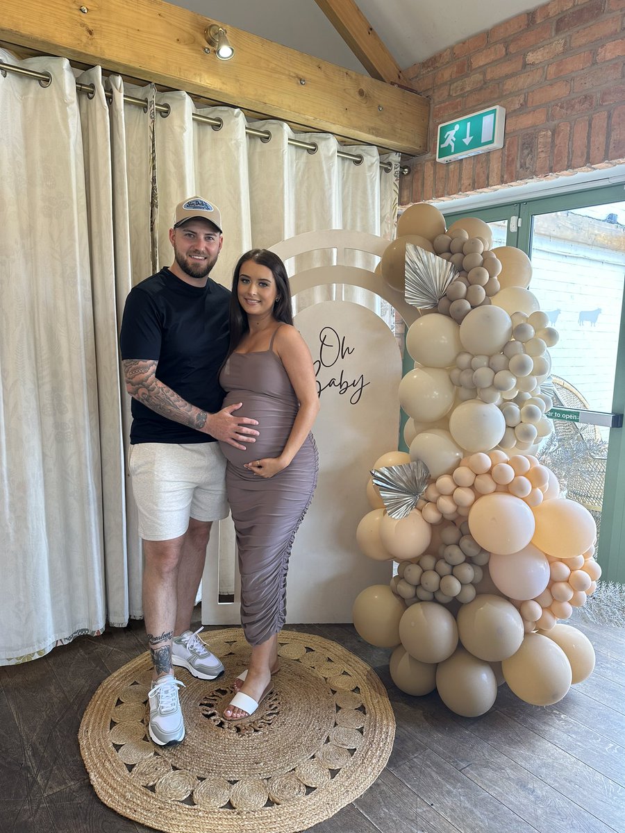 chloeevaans_'s tweet photo. The most special day🤍🍼🤎🧸 https://t.co/TQuqCnRNQC