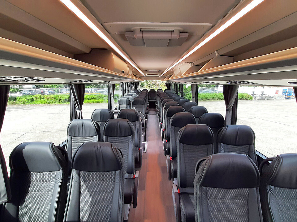vanhool's tweet photo. The 1st Belgian T coach has left our factory in the hands of loyal customer #Toptours. Congratulations from the entire #teamvanhool! Take the wheel. Drive Safe. And enjoy the ride. 💙
https://t.co/QMOo43ARO4
#VanHool #LeadingTheWay https://t.co/IpXYwnRsky
