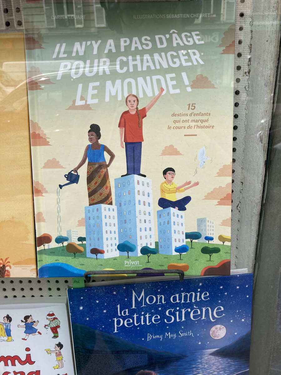 Un grand merci à tous ceux qui m’ont aidé sur le plan financier. Sans vous, une telle aventure n’aurait jamais été possible. <a href="/asfapalms/">American Society of the French Academic Palms</a> <a href="/GilmanProgram/">Gilman Program</a> 

Je posterai des photos ici quand j’en serai capable mais mon accès au WIFI est un peu limité pour le moment. À plus !