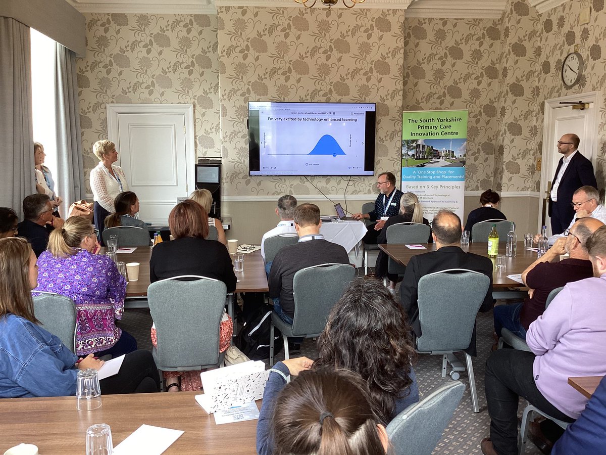 SheffHospLED's tweet photo. An engrossing and interactive workshop looking at The Science of Learning: Innovation and Technology led by @louiseberwick #LEDEC23 #innovation #technology #Techtosuccess 👨💻👩💻💻📱 https://t.co/544nbksrGR