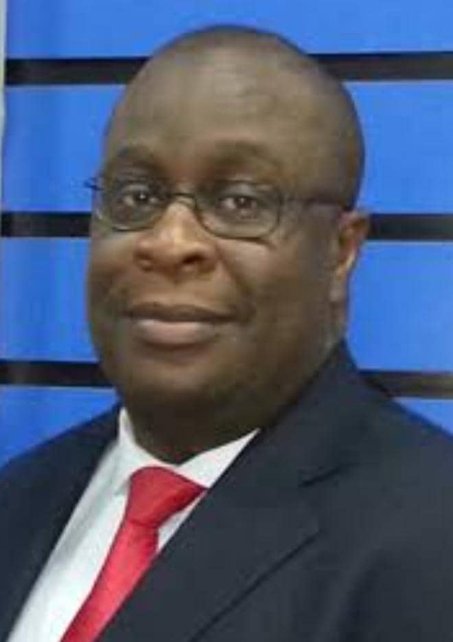DanNwomeh's tweet photo. Governor @PNMbah appoints ace &amp; award-winning broadcaster,  Ladi Akeredolu-Ale of Channels TV as MD/CEO of Enugu State-owned Radio/TV station, ESBS, charging him to overhaul &amp; turn it into one of the best revenue-generating organisations in the state. Congrats to him! https://t.co/0w9c6SnZfx