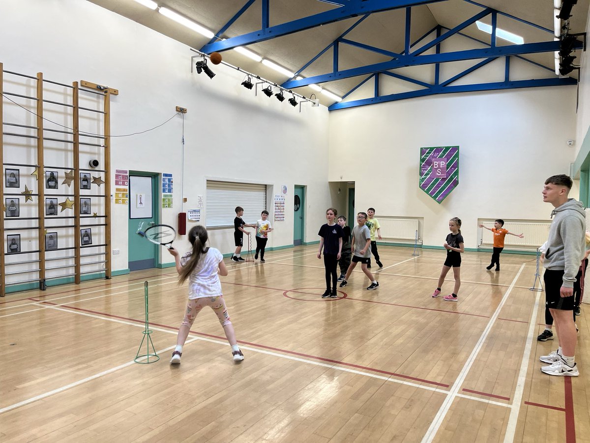 ActiveSchAngus's tweet photo. πππFull circle! From #participation #volunteering to #Employment Day 1 of @BirkhillPrimary @LiffPS @AuchterhousePS October Holiday Camp with Alisha, Owen & Joel #Returningpupils from @MonihighPE @MonifiethHWB @mhs_asn #SportForLife @sportscotland #ActiveMonifieth π π πββοΈ πββοΈ https://t.co/a5Jb8wwKld