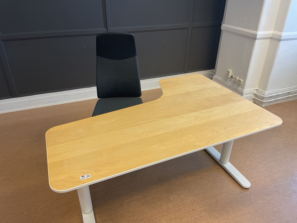 PSAuctionSweden's tweet photo. Avveckling av kontor i Göteborg.
höj/sänkbara skrivbord, ståmattor, ljuddämpande skrivbordsskärmar, soffor, fåtöljer, datorskärmar, mikrovågsugnar och mycket mer.
Till auktionen: https://t.co/Qw1QZP2oky https://t.co/CihYjYcdiG