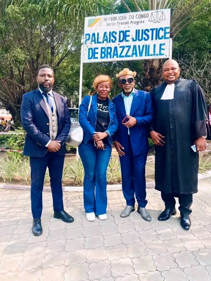 CONGONEWSLIVE1's tweet photo. L’audience opposant  Koffi Olomide à Koffi De Brazza s’est tenue ce matin a huit heures pour motifs :
- Le retrait du pseudo Koffi De Brazza 
- Le retrait de tout le contenu de Koffi de Brazza (sur les médias sociaux) qui utilise ce pseudo.

Prochaine audience le 11 juillet 2023 https://t.co/K2JosdLCeo