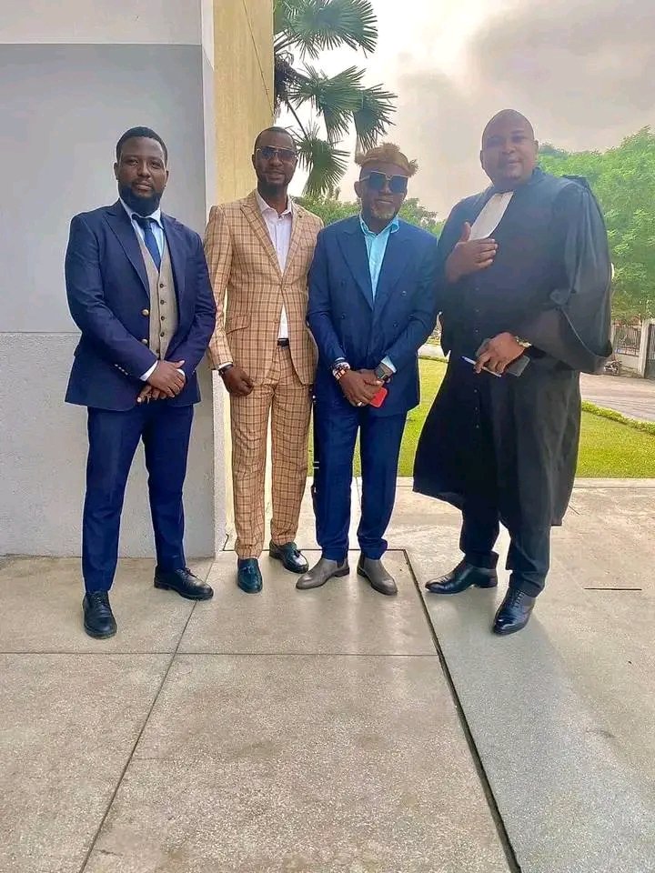 CONGONEWSLIVE1's tweet photo. L’audience opposant  Koffi Olomide à Koffi De Brazza s’est tenue ce matin a huit heures pour motifs :
- Le retrait du pseudo Koffi De Brazza 
- Le retrait de tout le contenu de Koffi de Brazza (sur les médias sociaux) qui utilise ce pseudo.

Prochaine audience le 11 juillet 2023 https://t.co/K2JosdLCeo