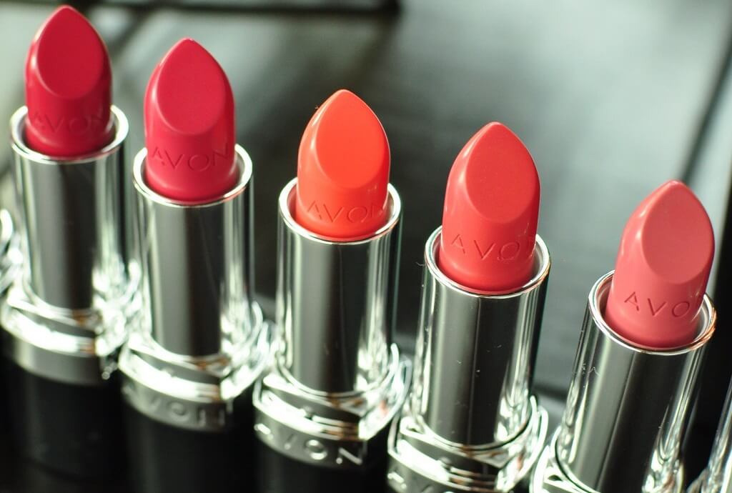 DebbieCarterUK's tweet photo. What are you waiting for? Work from home as part of the Debbie Carter Team of Avon Reps TODAY! Visit https://t.co/UDoDmqWfdR or call/text JOIN AVON to 07397977778 #JoinMyAvonTeam #AvonUK #JoinAvon #DebbieCarter https://t.co/WC3Mq1BzFA