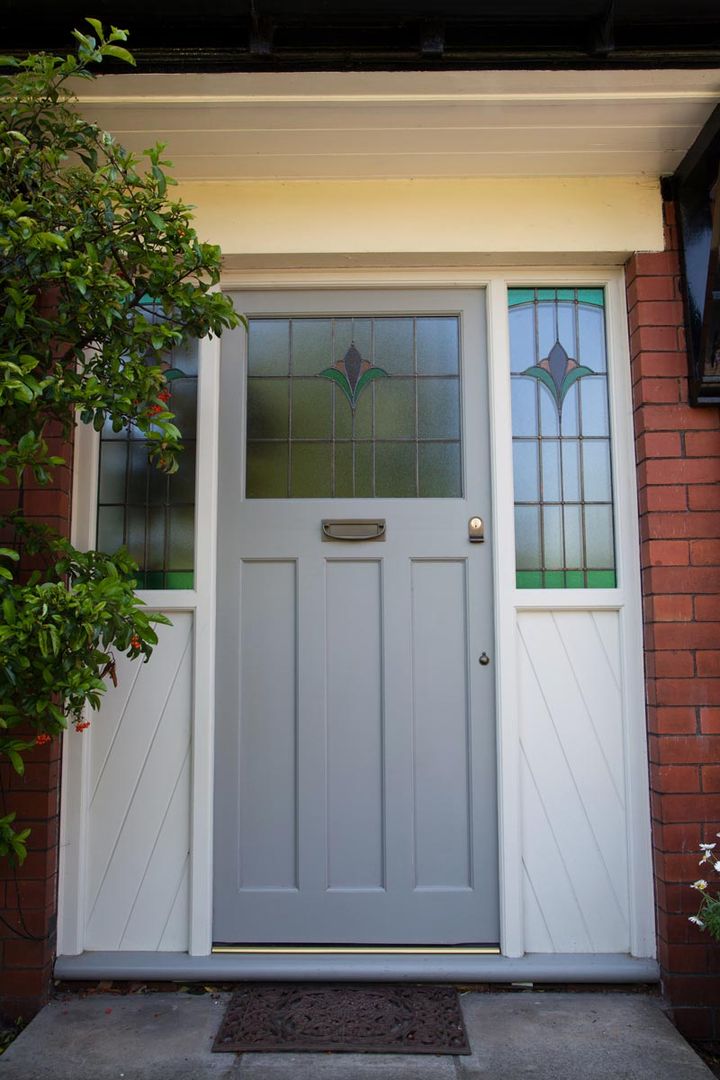 Windowsbespoke's tweet image. Heritage Windows (and doors) Done Right! We specialise in superb restoration &amp;amp; replacement work with unbeatable quality, plus their efficiency, respectfulness, and reliability have earned them countless referrals. #TimberWindows #EnergyEfficient #Reliable #sash