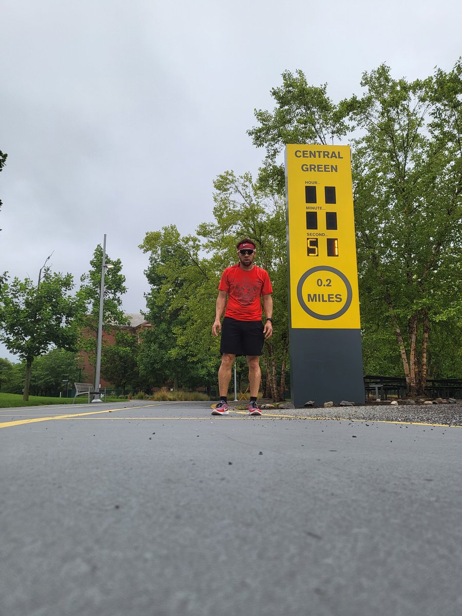 CKrazilegz82's tweet image. 6x300 meters #trackworkout #4thofJuly2023