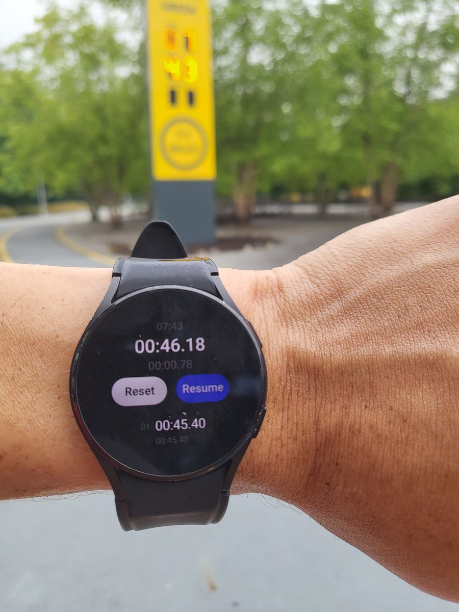 CKrazilegz82's tweet image. 6x300 meters #trackworkout #4thofJuly2023