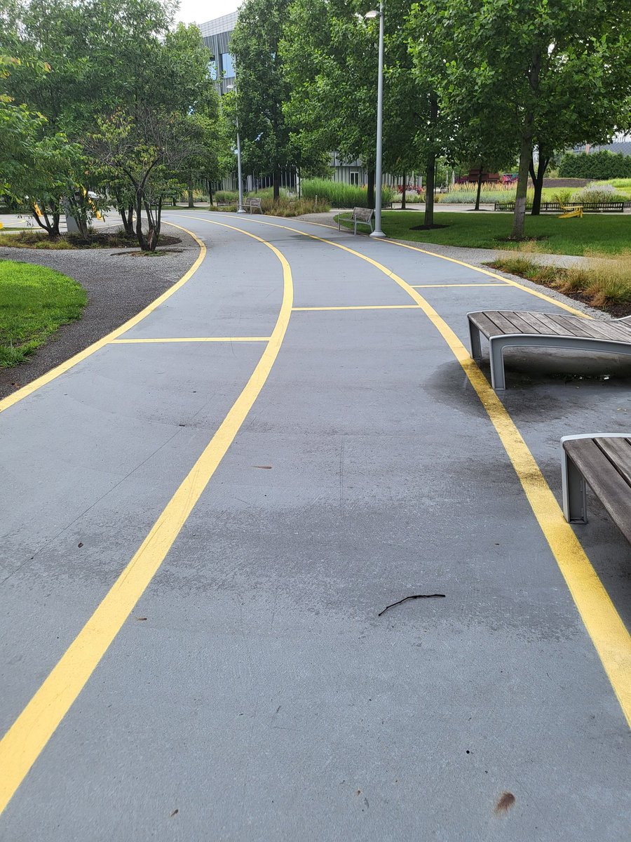 CKrazilegz82's tweet image. 6x300 meters #trackworkout #4thofJuly2023