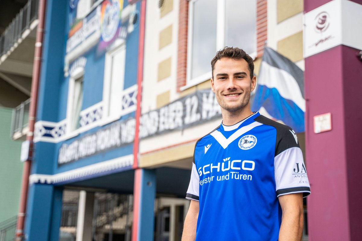 Herzlich Willkommen zurück in Ostwestfalen, Christopher Lannert! 📝

Wir haben den flexiblen Außenverteidiger vom <a href="/TSV1860/">www.tsv1860.de</a> verpflichtet. Der 25-jährige kam in den vergangenen drei Spielzeiten in Verl und München auf fast 100 Drittligaspiele.

#immerdabei