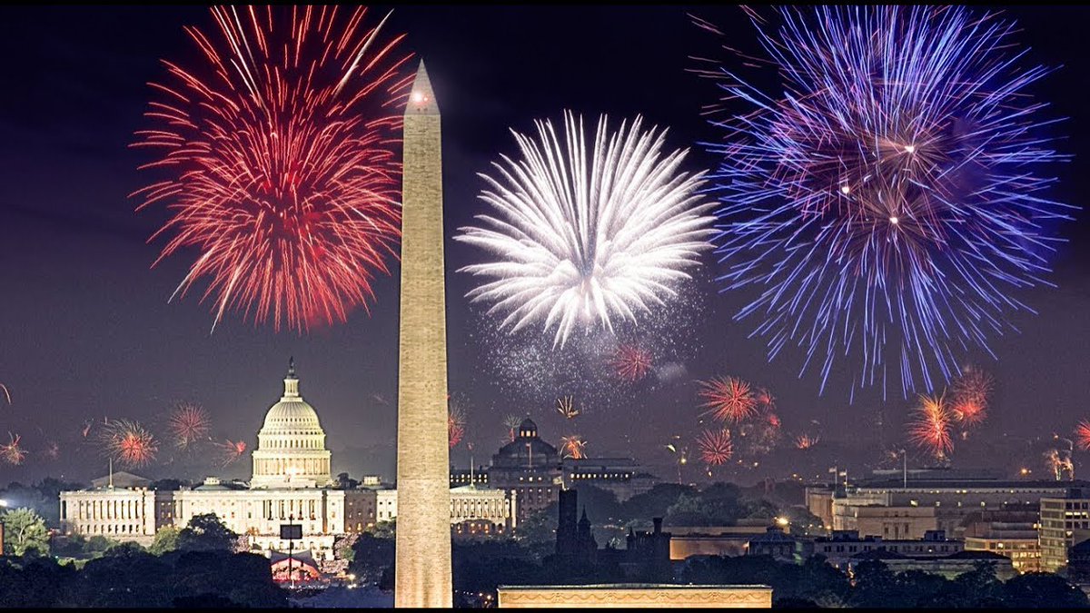 GeorgetownIMC's tweet image. Could we be in a better location at this time of year? Our campus is a short metro ride to the National Mall to commemorate our service members for the 4th of July. 

#IMCHoyas #4thofJuly #IndependenceDay #GeorgetownSCS