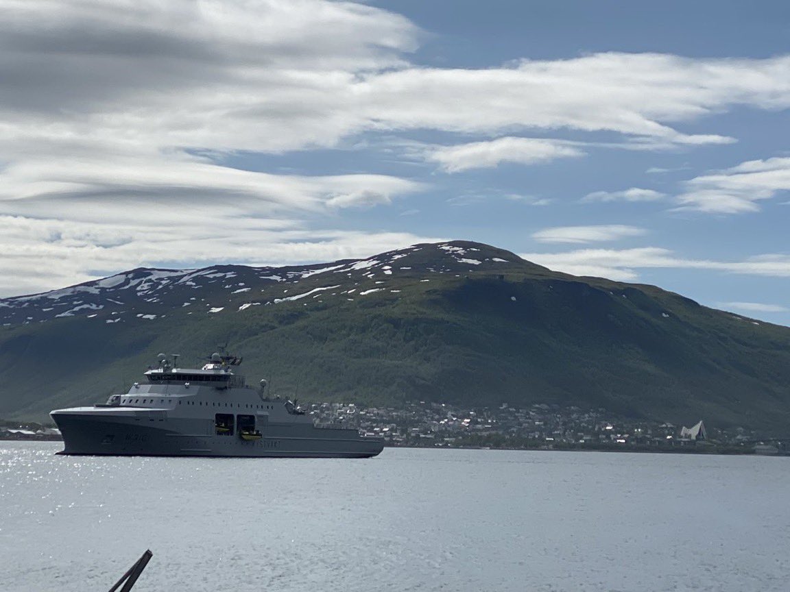 WarshipCam's tweet photo. Norwegian Coast Guard Jan Mayen-class offshore patrol vessel KV Jan Mayen (W310) in Tromso, Norway - July 4, 2023 #kvjanmayen #w310
SRC: TW-@Tom_Haagensen https://t.co/kyth82K7MT
