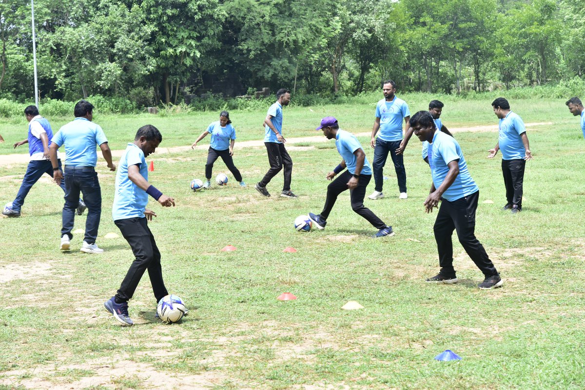 inBritish's tweet photo. 30 government schools in #Odisha have successfully completed our @premierleague Primary Stars Leader's course, focused on enhancing the Physical Education and Personal, Social, Health, Economics curricula for primary school teachers and coaches.👏
@PremierSkills @MoSchoolOdisha https://t.co/8fuHMwDjJN